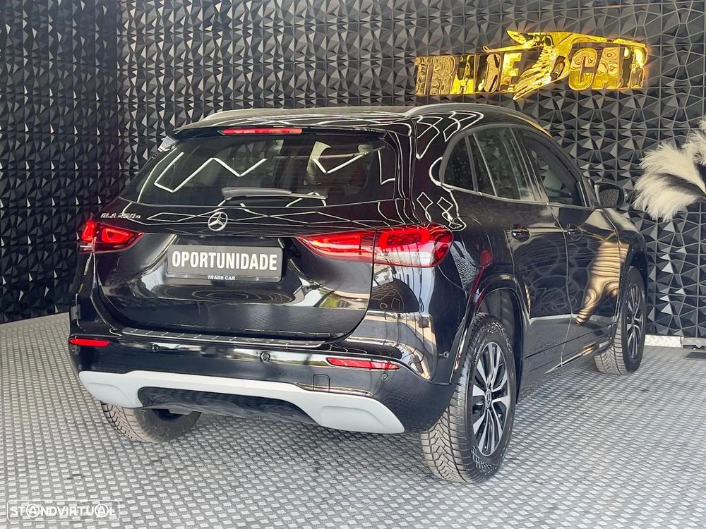 Mercedes-Benz GLA 250 e 8G-DCT - 12