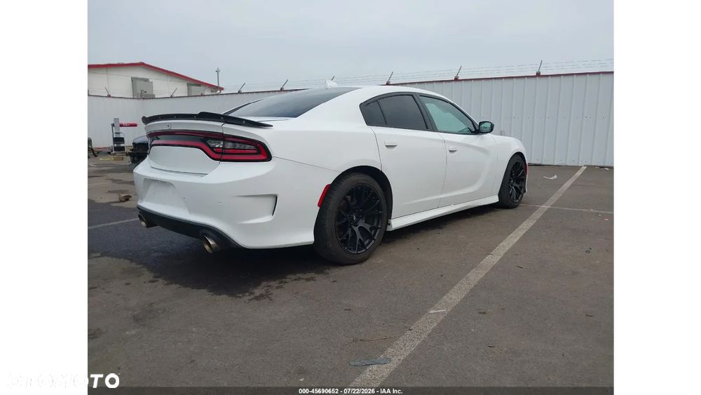 Dodge Charger - 4