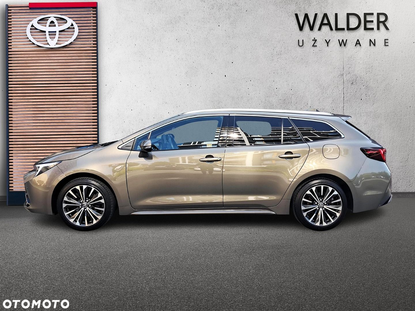 Toyota Corolla - 2