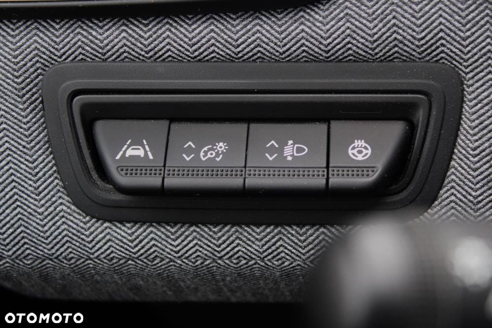 Renault Clio - 30