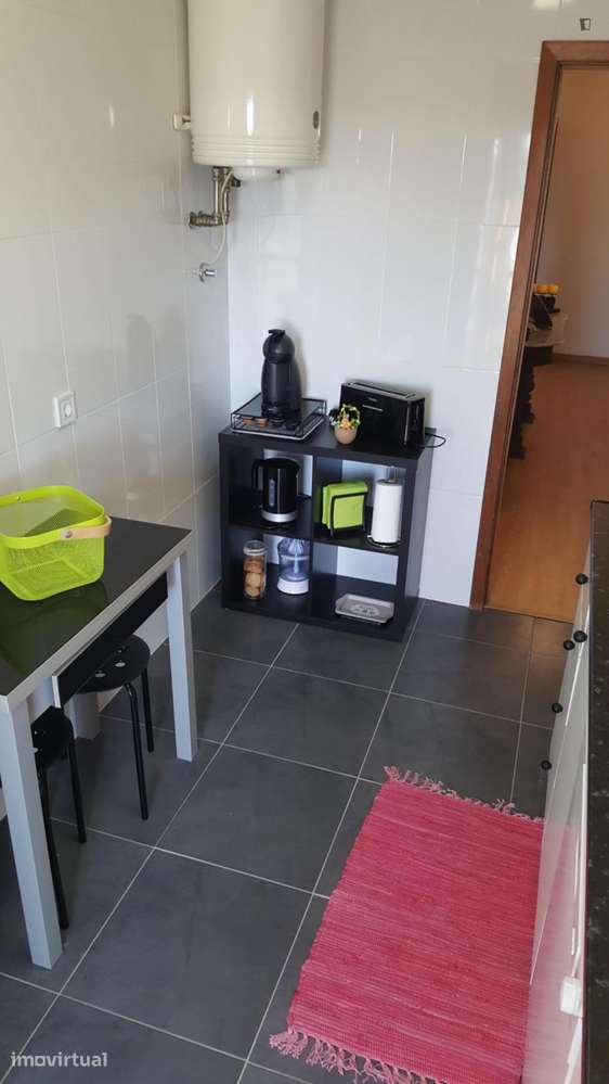 Quarto - localizado em Senhora da Hora Porto - Grande imagem: 4/13