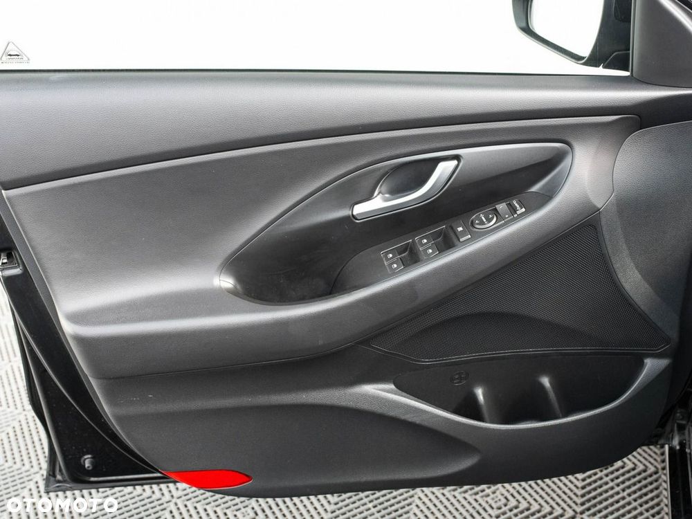 Hyundai i30 1.5 T-GDI 48V Smart - 10