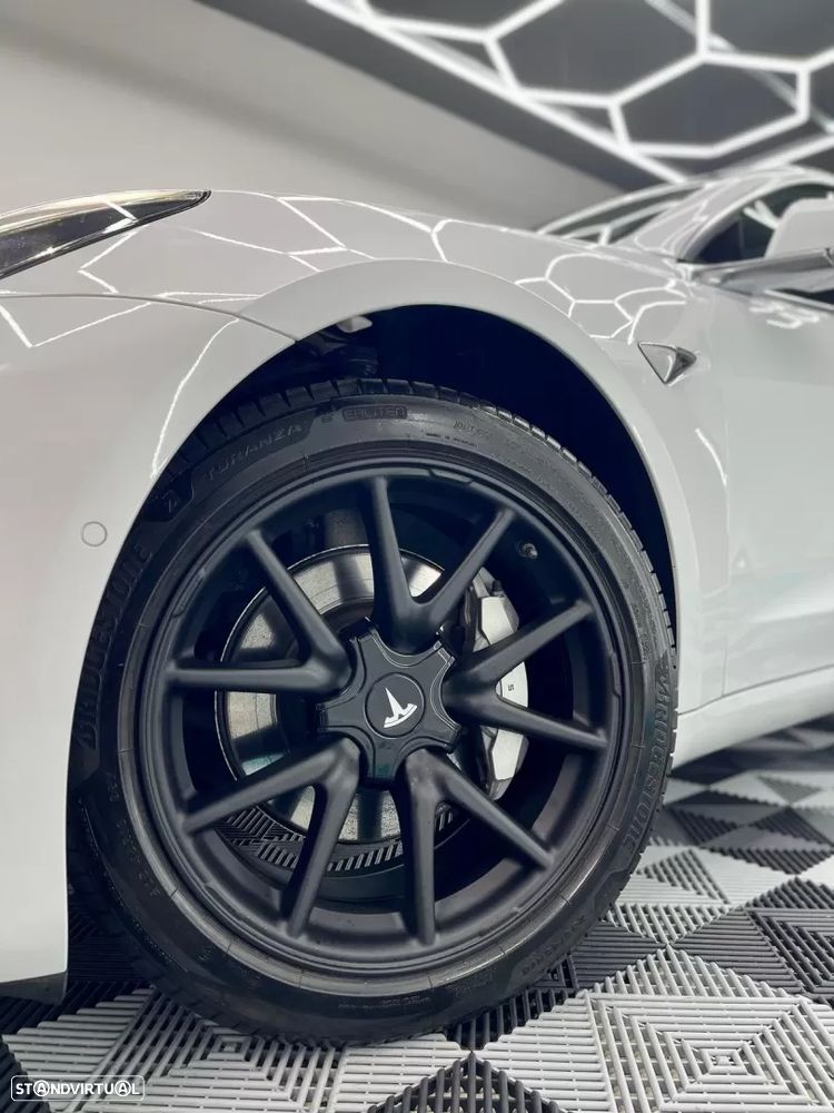 Tesla Model 3 Standard RWD Plus - 23