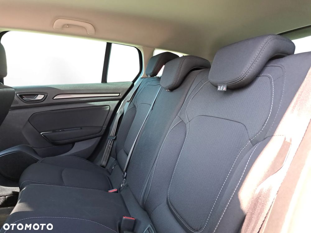 Renault Megane 1.3 TCe FAP Zen - 28