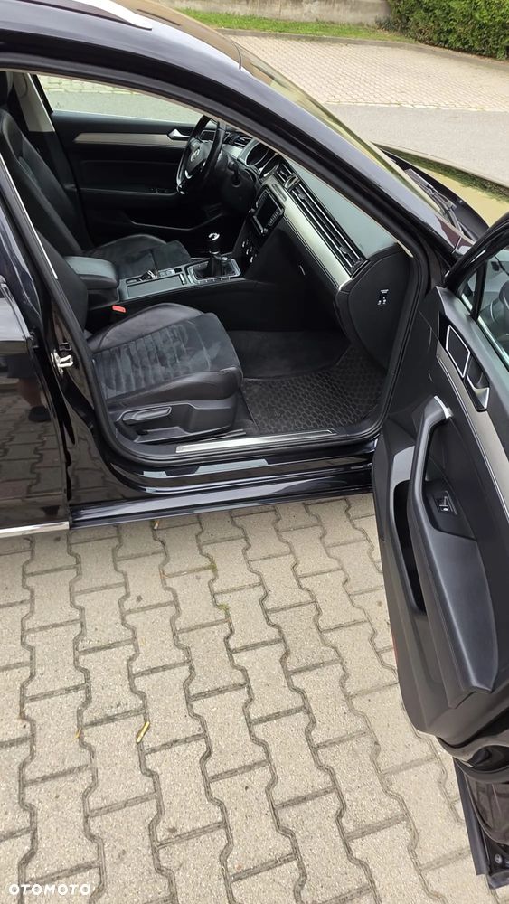 Volkswagen Passat 2.0 TDI (BlueMotion Technology) Highline - 26