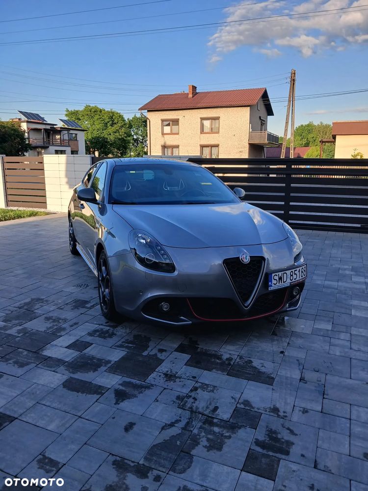 Alfa Romeo Giulietta 1750 TBi Veloce TCT - 1