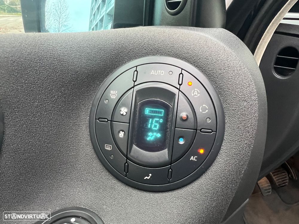 Renault Espace 2.0 dCi SE Travel 7L - 22