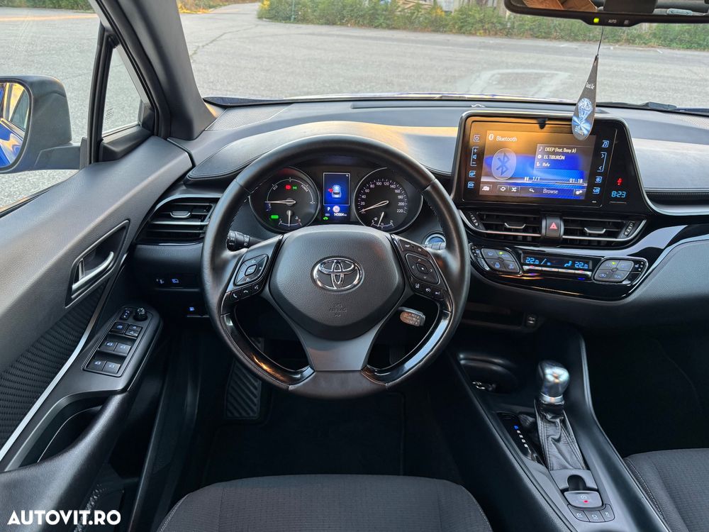 Toyota C-HR 1.8 HSD 4x2 CVT C-ult - 8