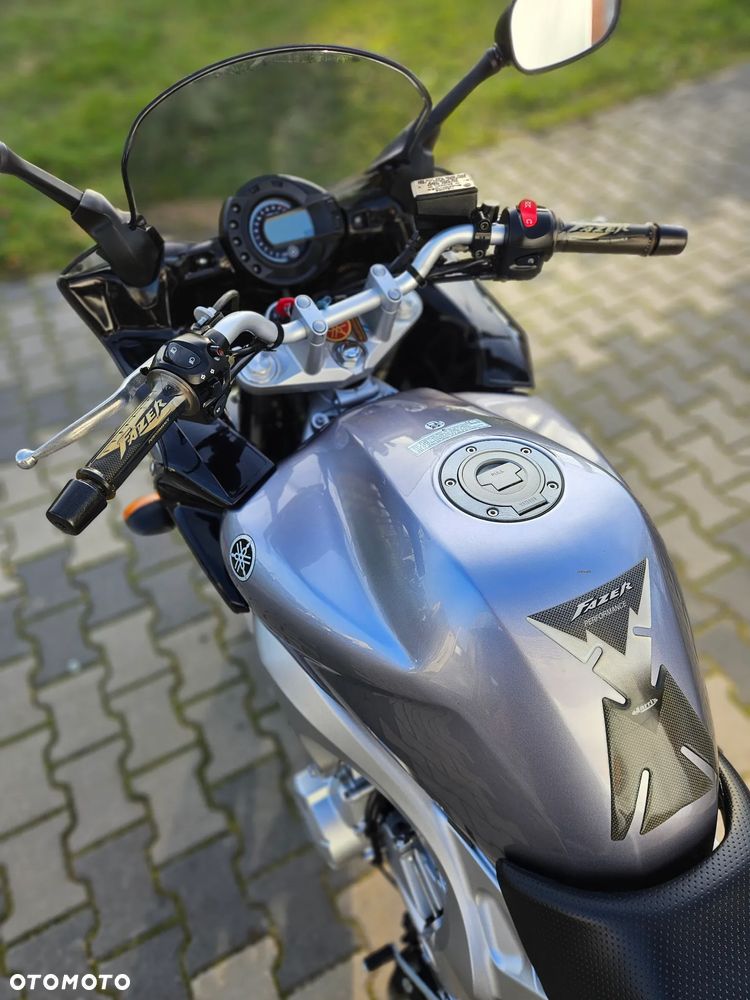 Yamaha FZ6 - 10