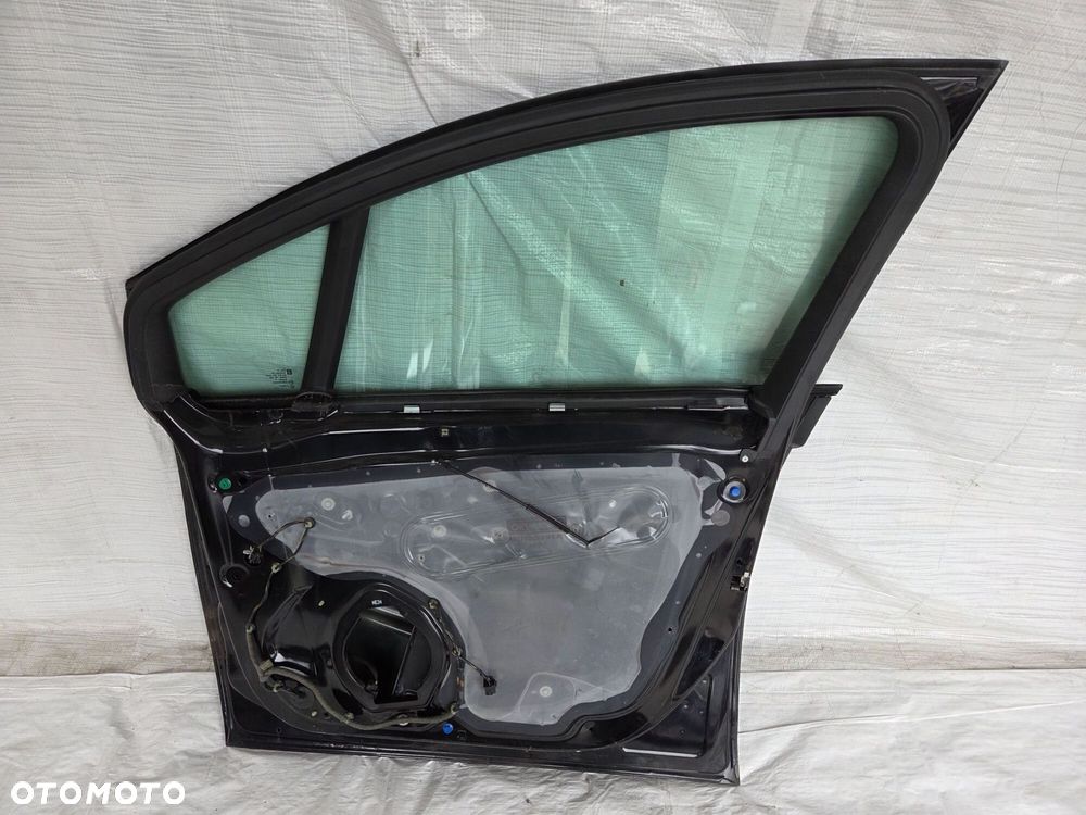 DRZWI PRAWE PRZÓD  OPEL MERIVA B II KOD LAKIERU Z20R - 15