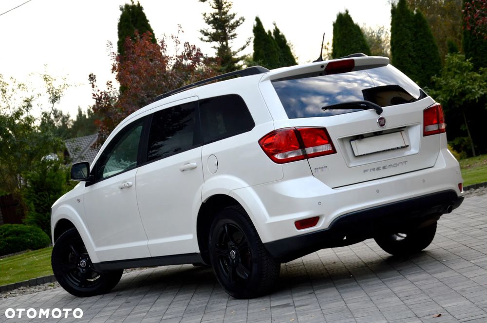 Fiat Freemont 2.0 Multijet 16V DPF Automatik Allrad Black Code - 16