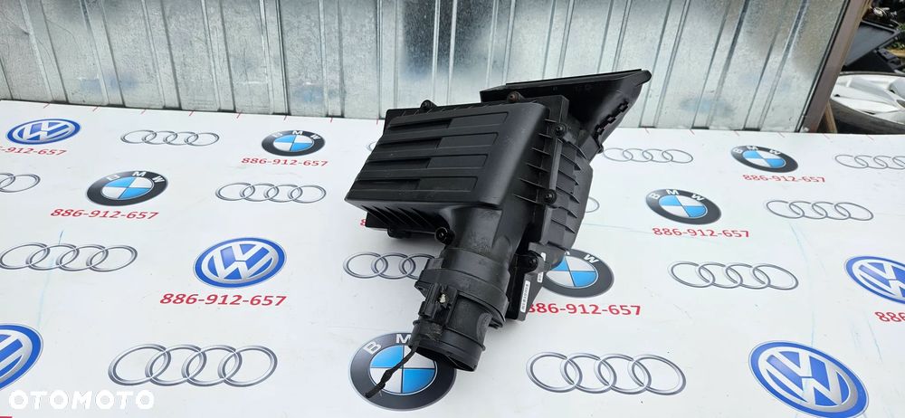 Audi Q3 83A 2.0 TDI Kompletna obudowa filtra powietrza z dolotem 5Q0129618N 5Q0129607AA - 1