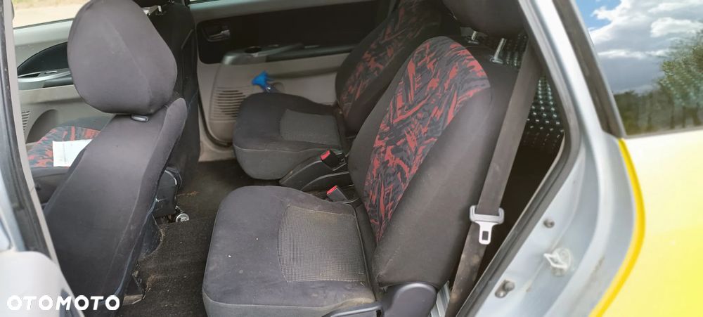 Mitsubishi Grandis 2.4 Intense - 7