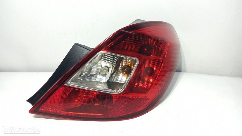 FAROLIM TRASEIRO DIREITO OPEL CORSA D COSMO - 1