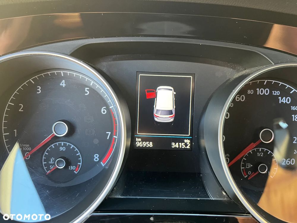 Volkswagen Touran 1.4 TSI BMT Highline DSG - 5