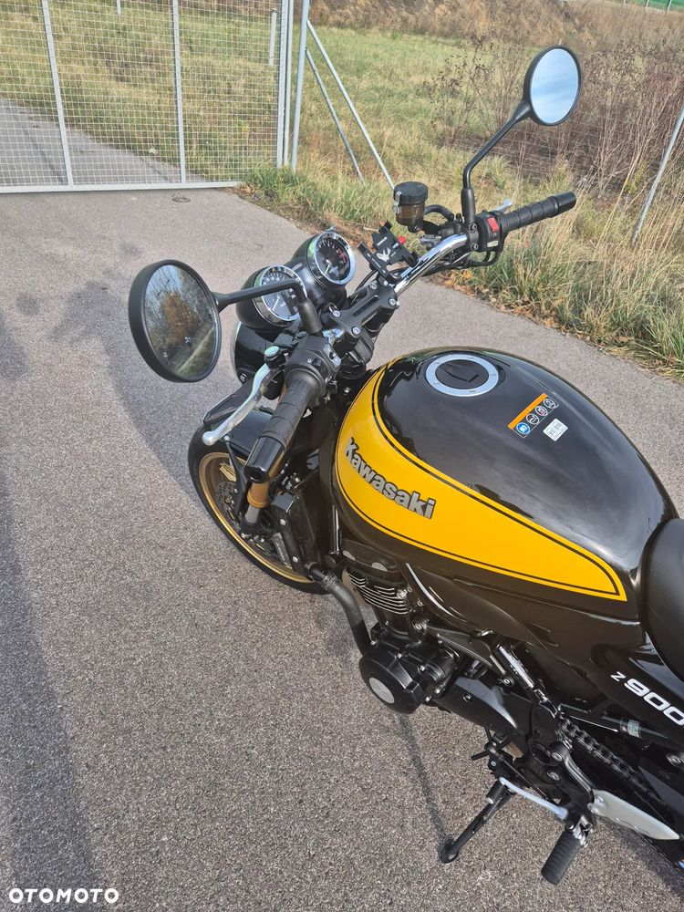 Kawasaki Z 900 RS - 14