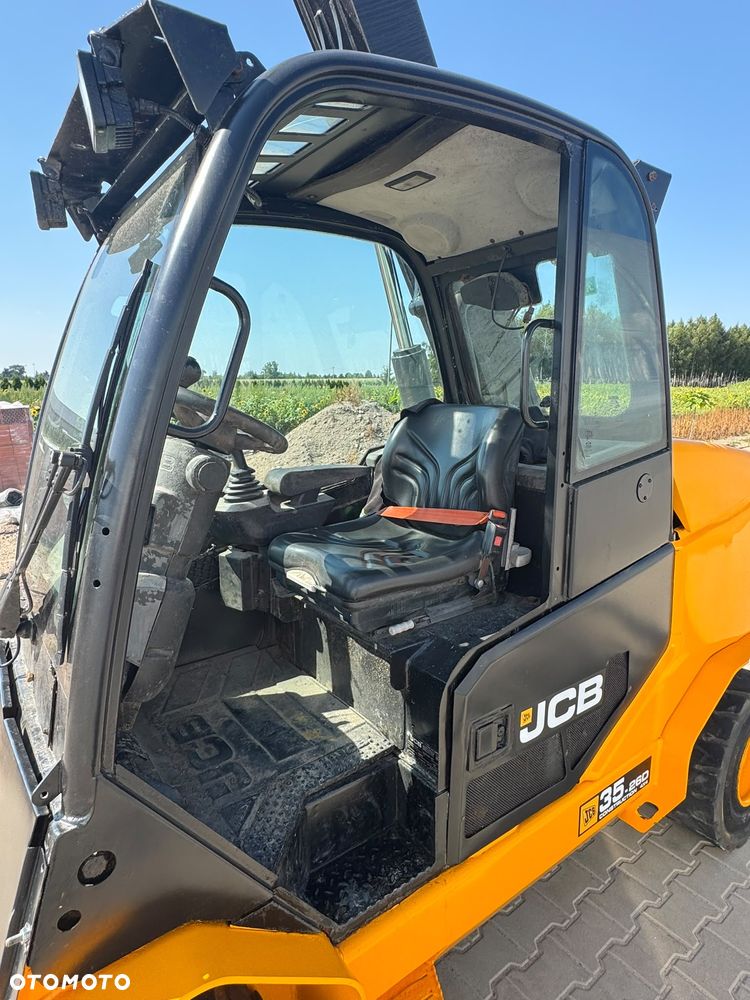 JCB TLT 35D 4x4 - 17