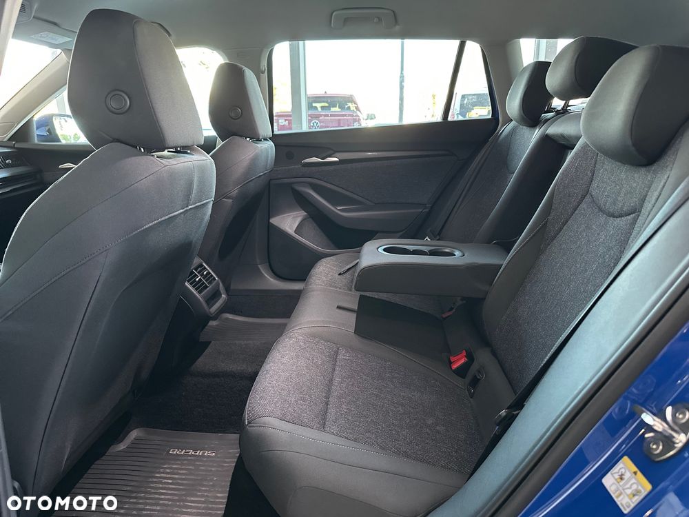 Skoda Superb 1.5 TSI Ambition DSG - 27