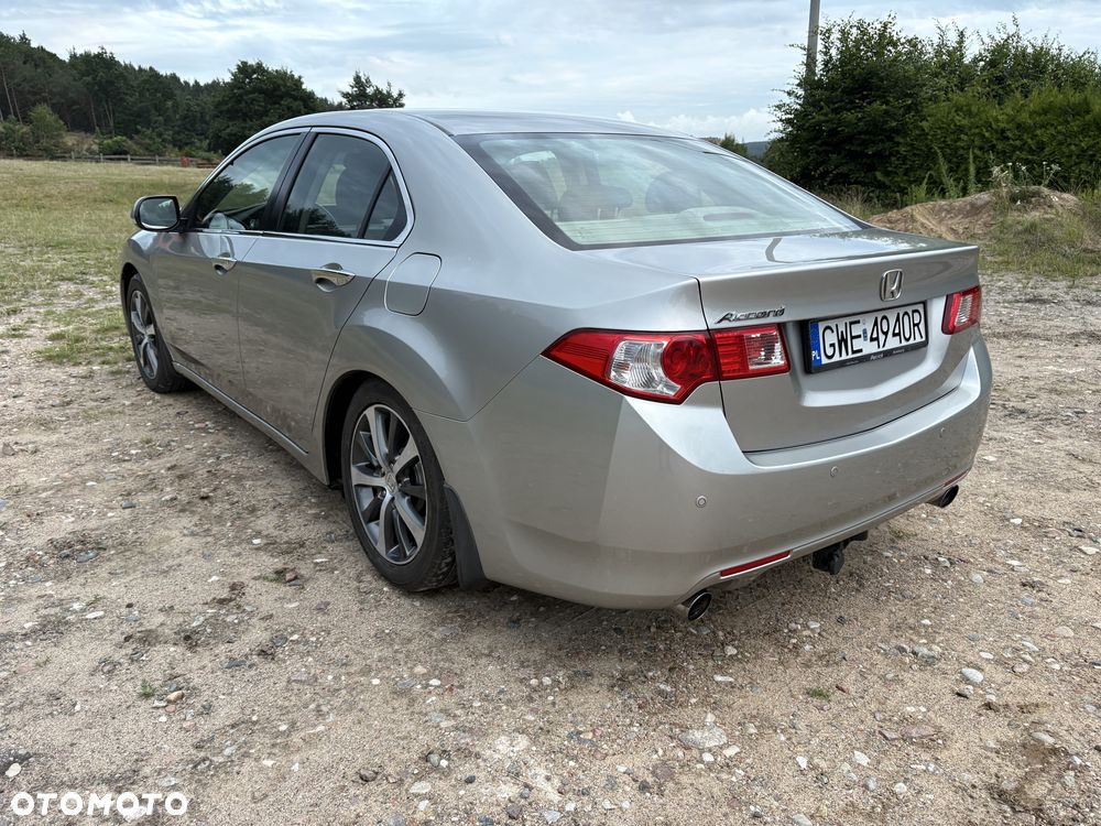 Honda Accord - 4