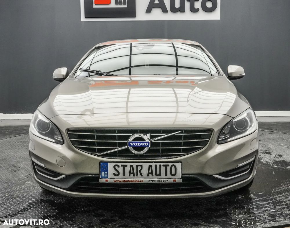 Volvo V60 D5 Momentum - 2