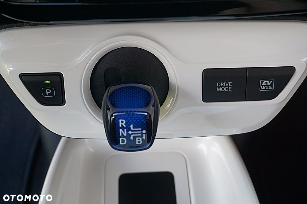 Toyota Prius Hybrid Executive - 30