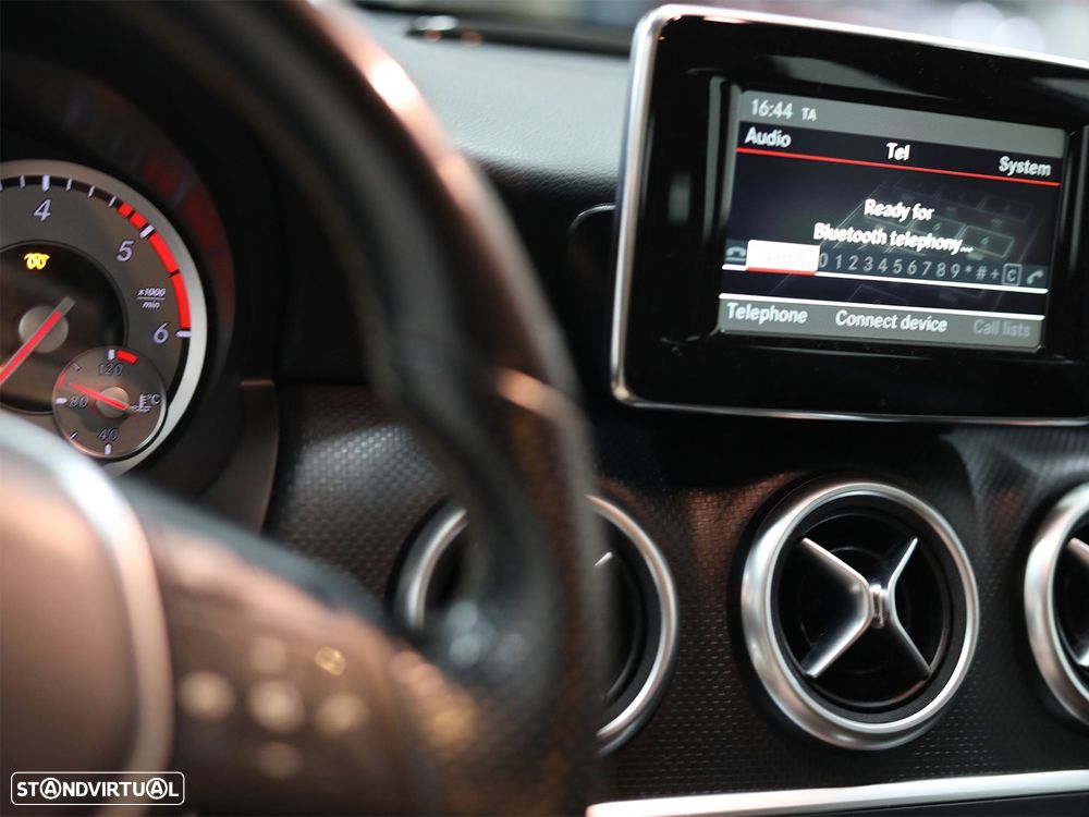 Mercedes-Benz A 180 d Urban - 13