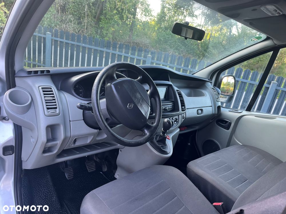 Renault Trafic - 17
