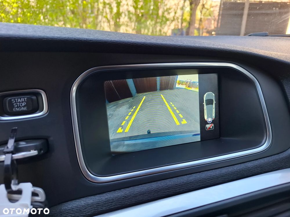 Volvo V40 D4 Ocean Race - 14