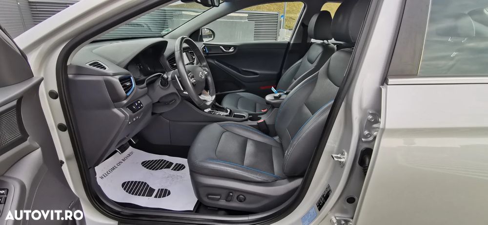 Hyundai IONIQ 1.6 GDI Premium - 9