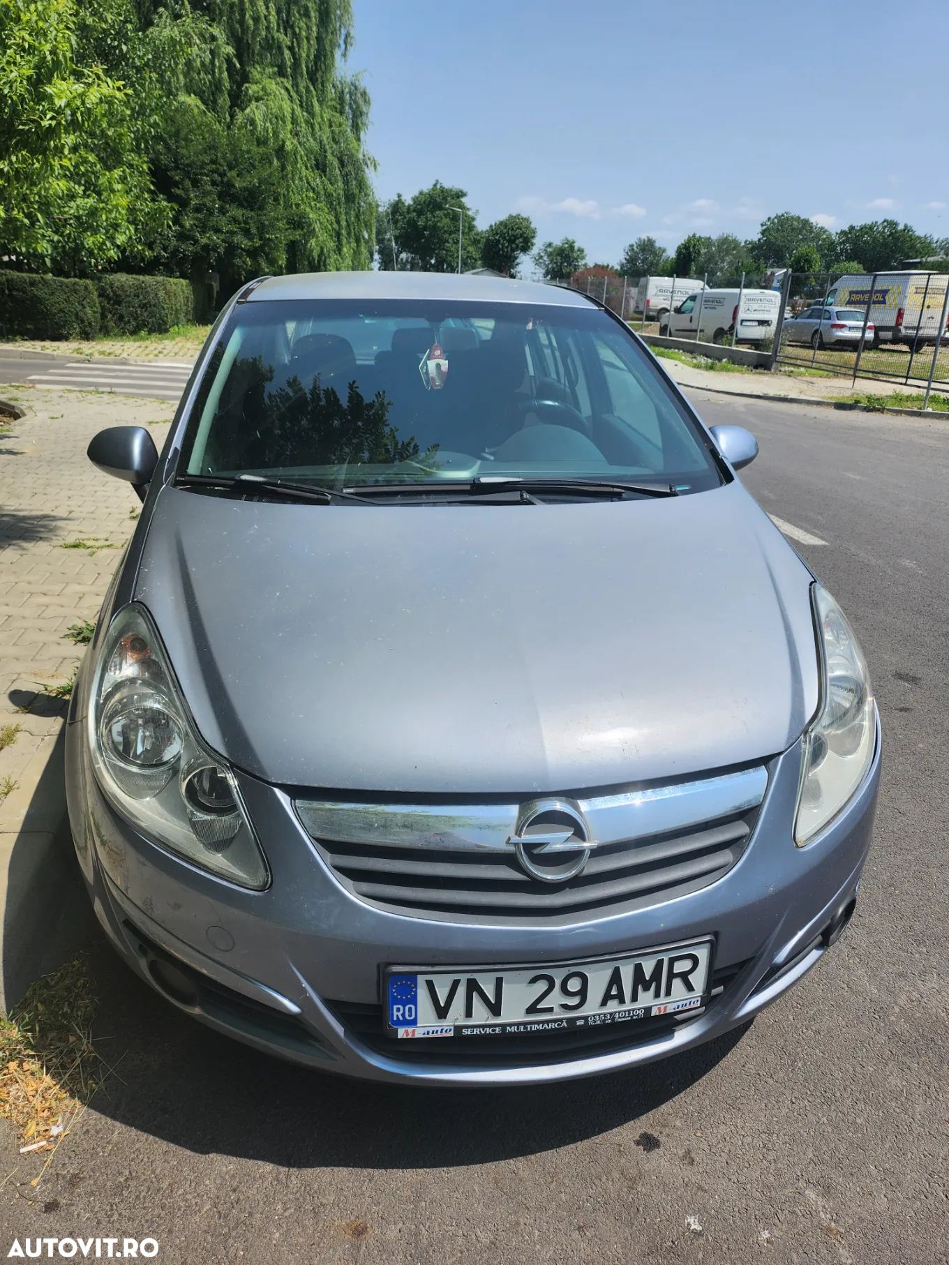 Opel Corsa - 1