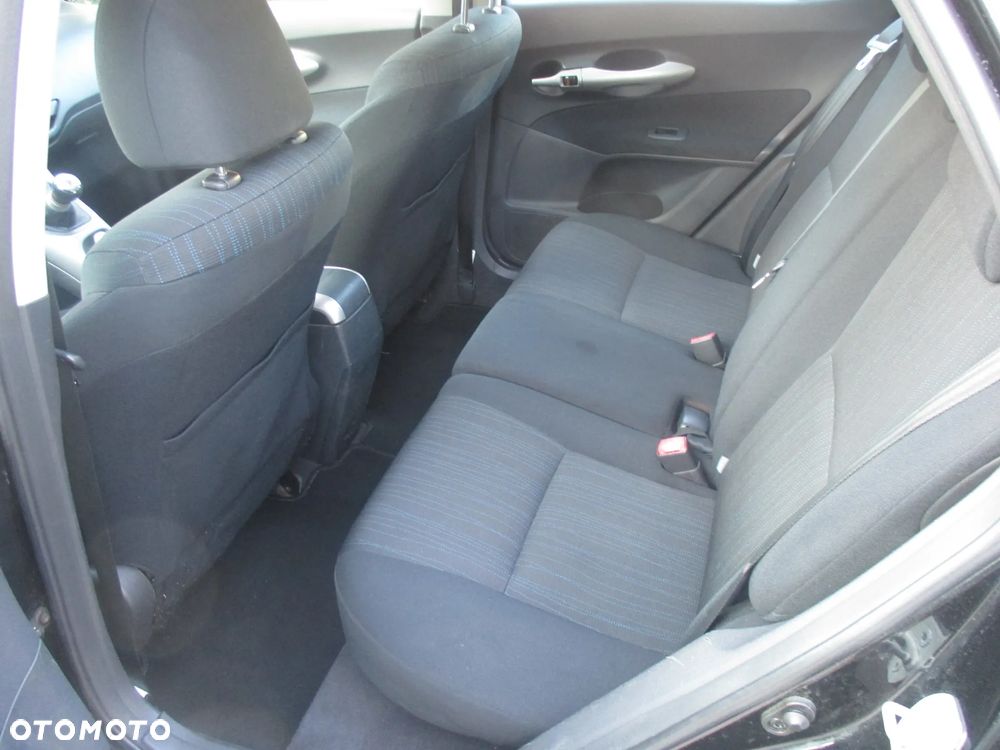 Toyota Auris 1.6 VVT-i Terra - 11