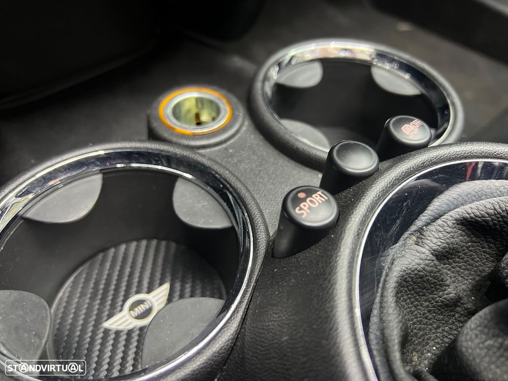 MINI 3 Portas John Cooper Works - 13