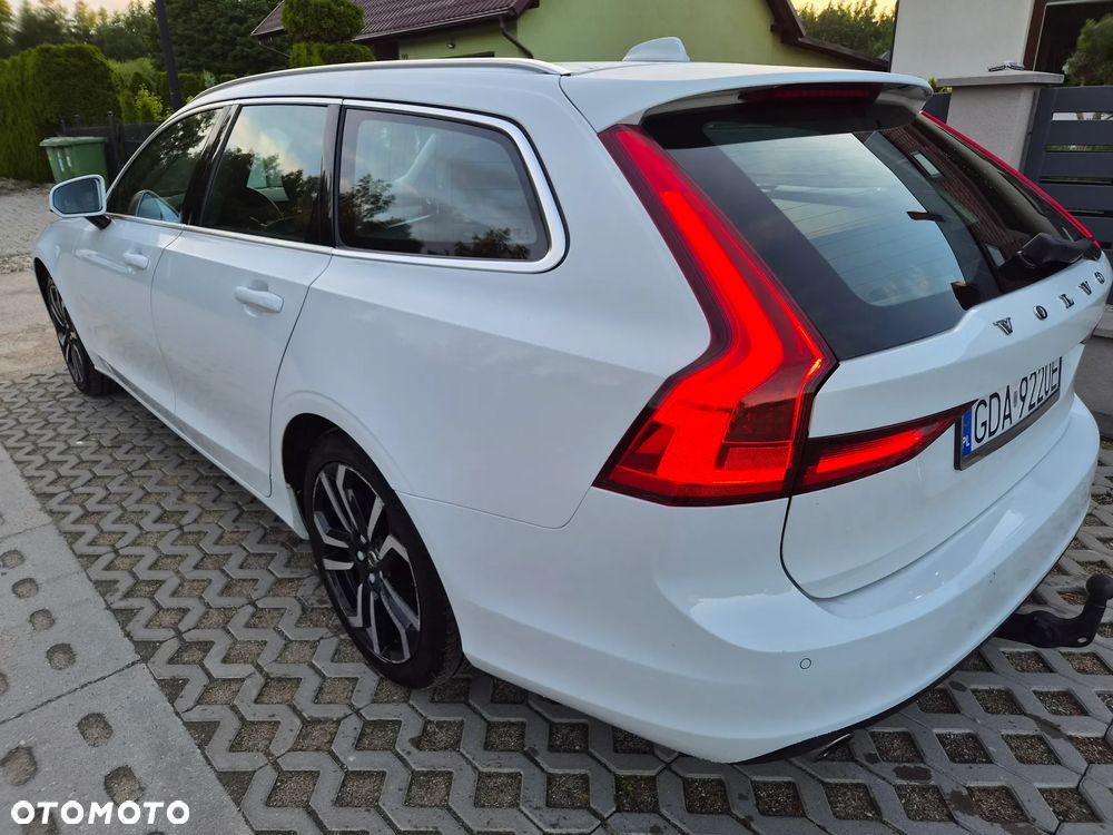 Volvo V90 D4 Momentum Pro - 2