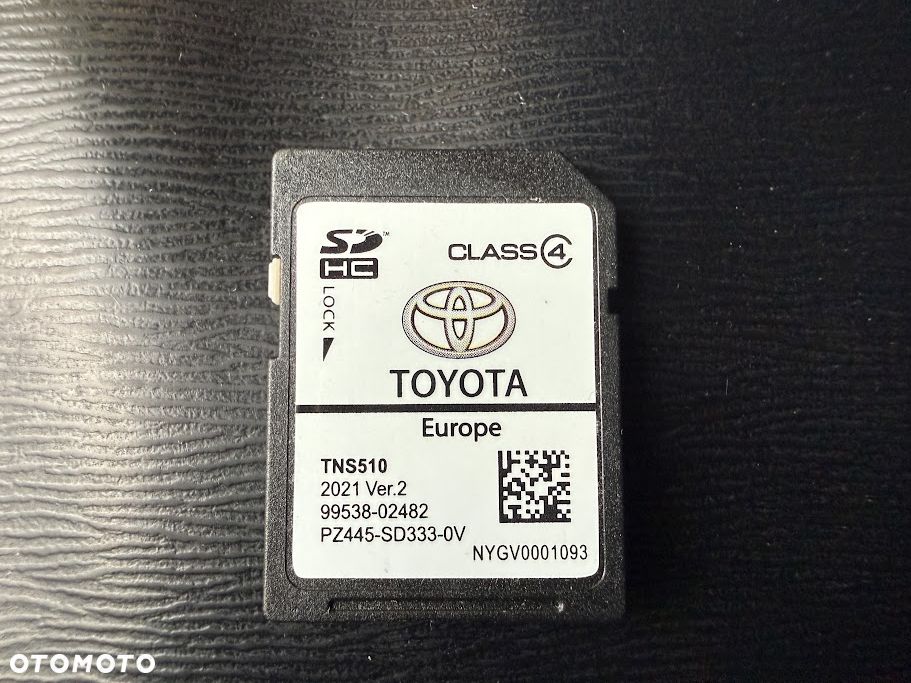 Toyota Avensis 1.8 Sol plus NAVI - 25