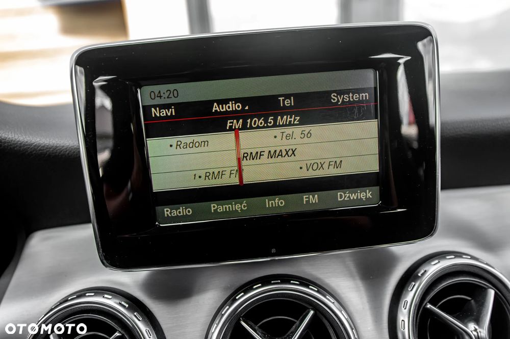 Mercedes-Benz GLA 250 4Matic 7G-DCT AMG Line - 28