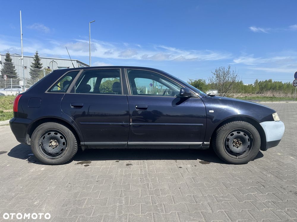 Audi A3 Sportback - 4