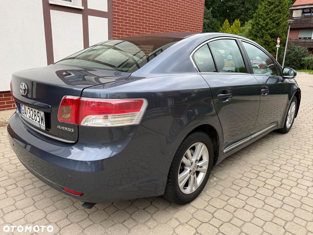 Toyota Avensis - 3