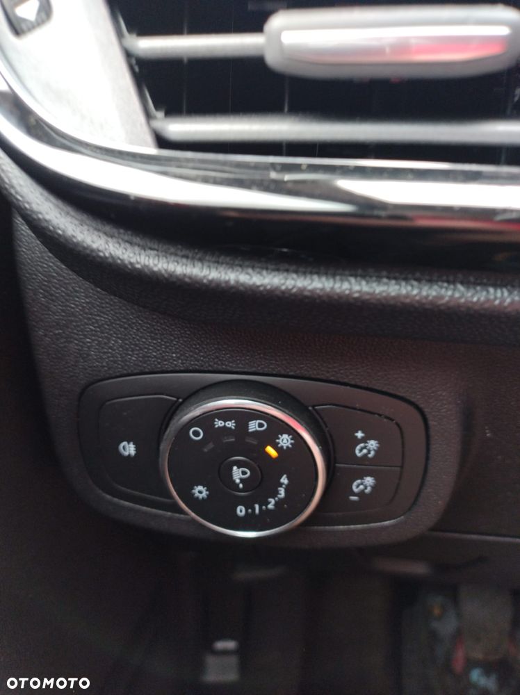 Ford Fiesta 1.0 EcoBoost Titanium X - 13