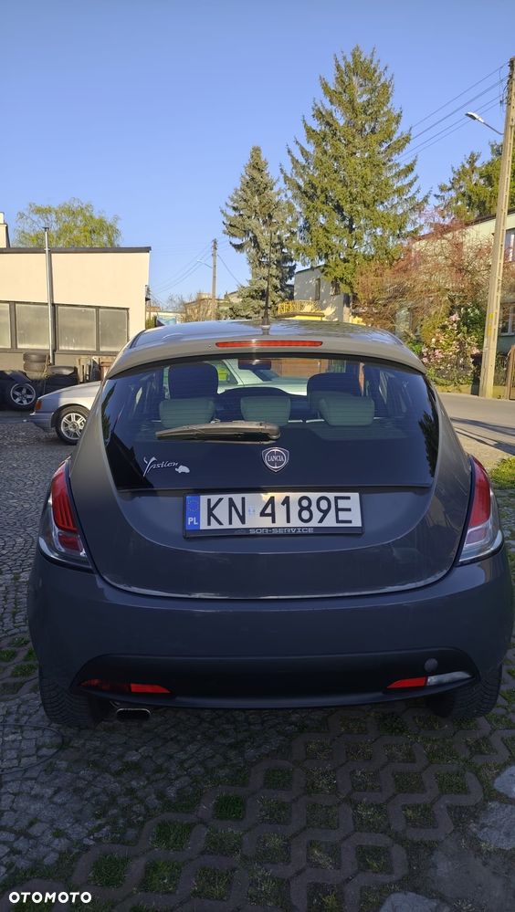 Lancia Ypsilon 1.2 8V Elefantino S&S - 3
