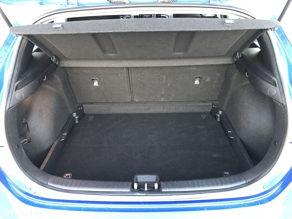 Kia Ceed 1.5 T-GDI L Business Line DCT - 25