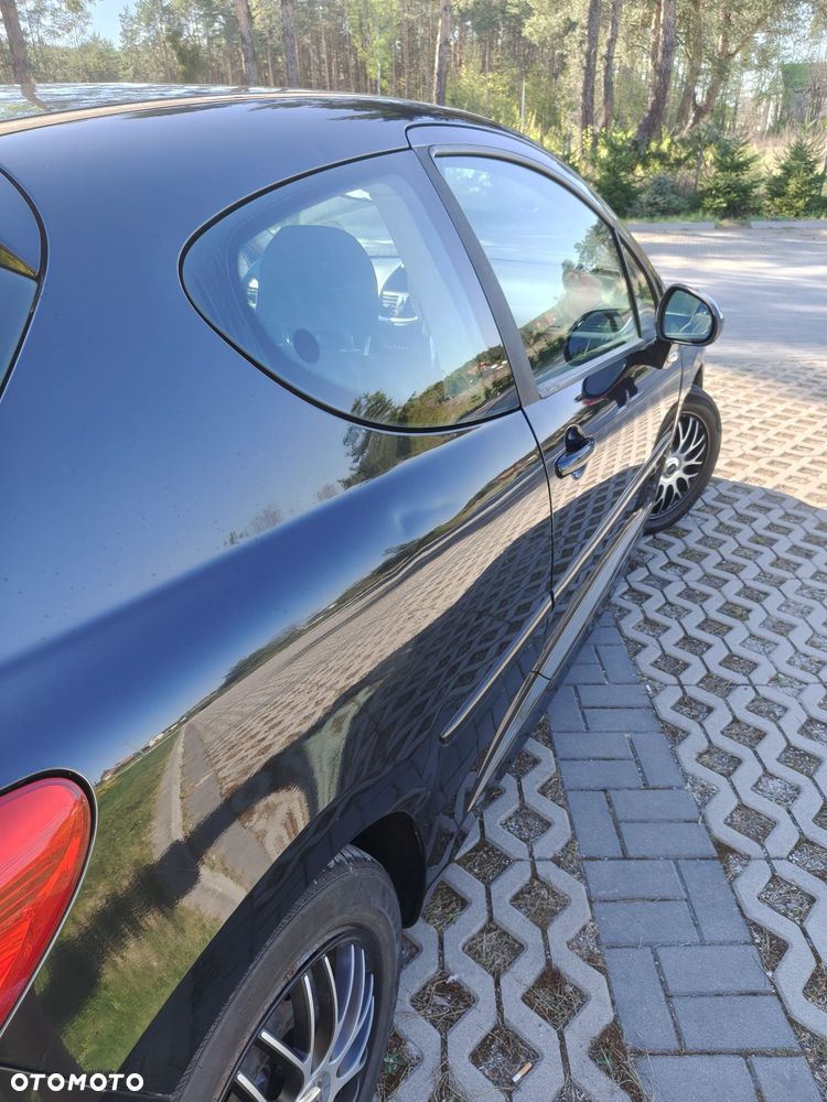 Peugeot 207 - 7