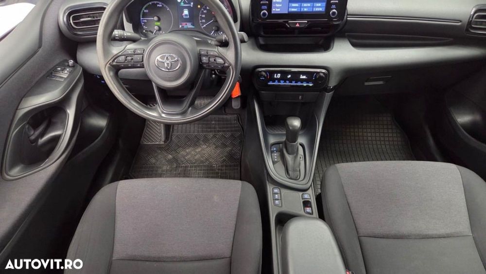 Toyota Yaris 1.5 VVT-i HSD Active - 9