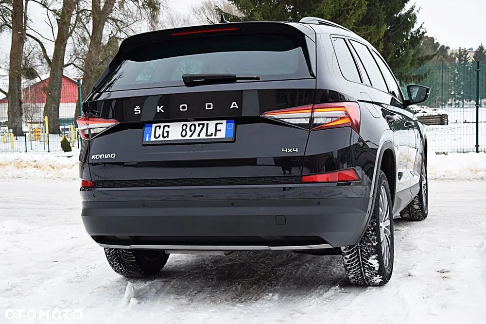 Skoda Kodiaq 2.0 TDI 4x4 DSG Sportline - 4