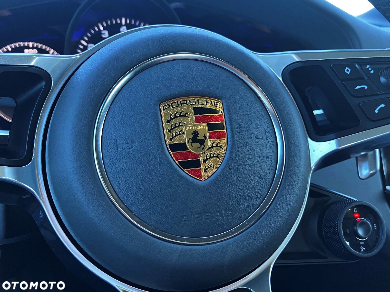 Porsche Cayenne - 36