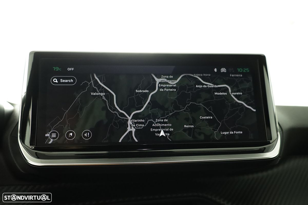 Peugeot 2008 1.2 PureTech Allure EAT8 - 11