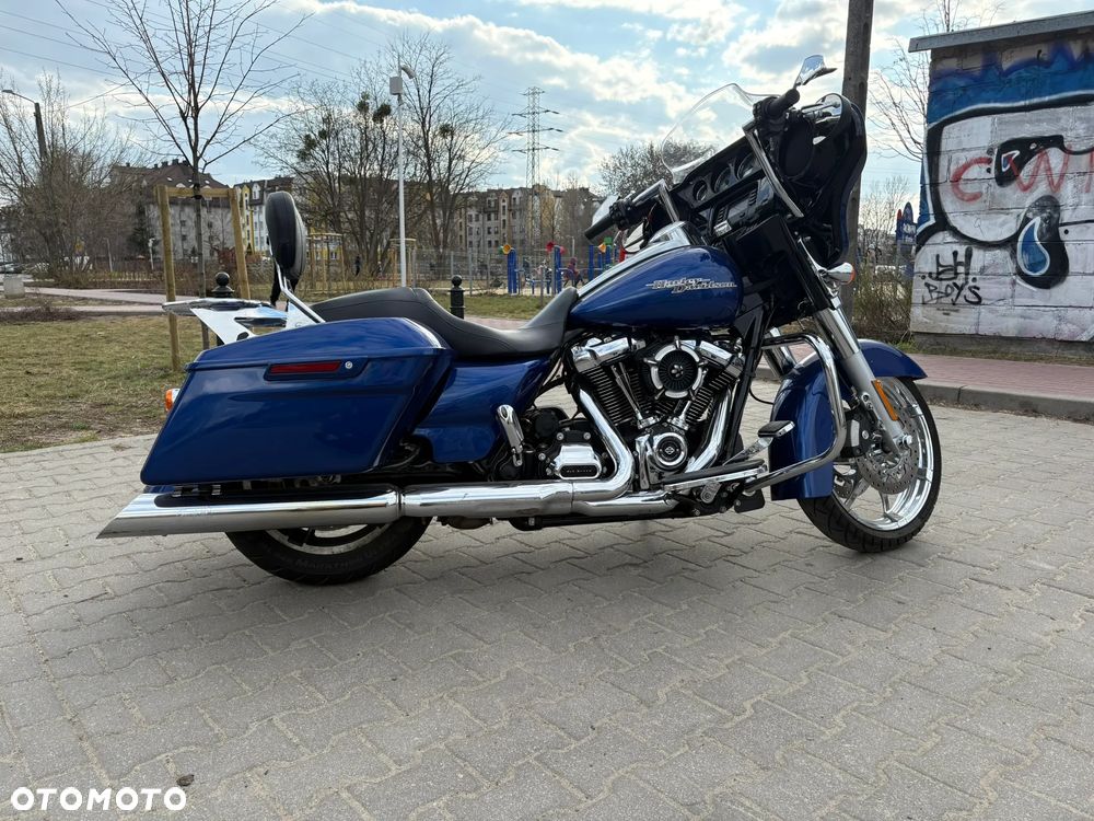Harley-Davidson Touring Street Glide - 3
