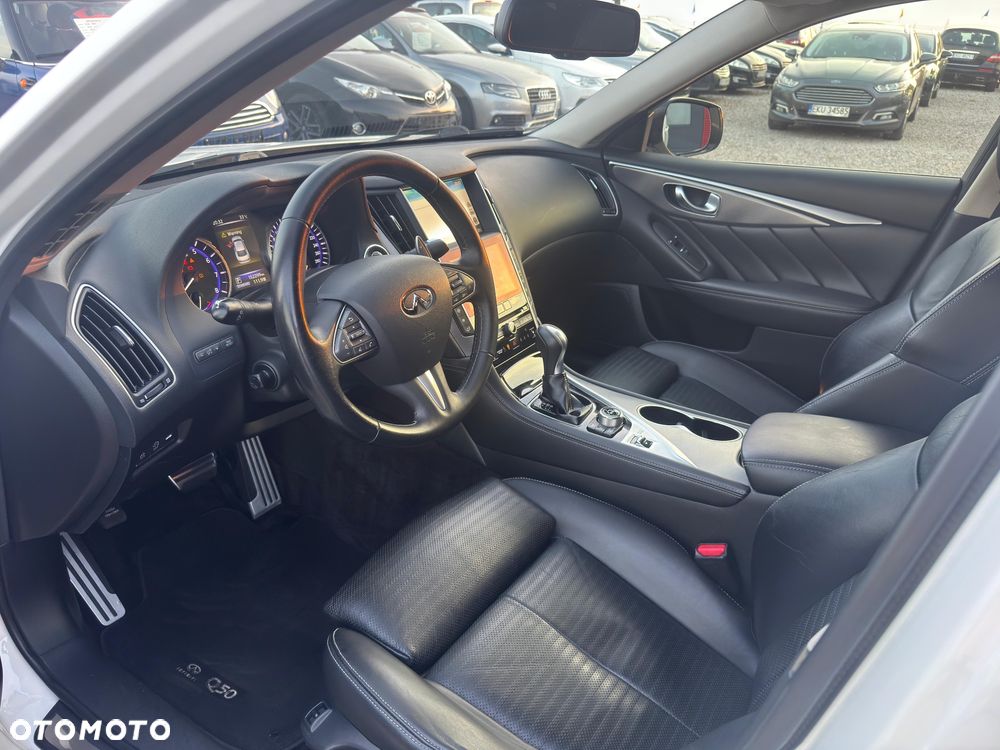 Infiniti Q50 2.0t Premium Executive - 24
