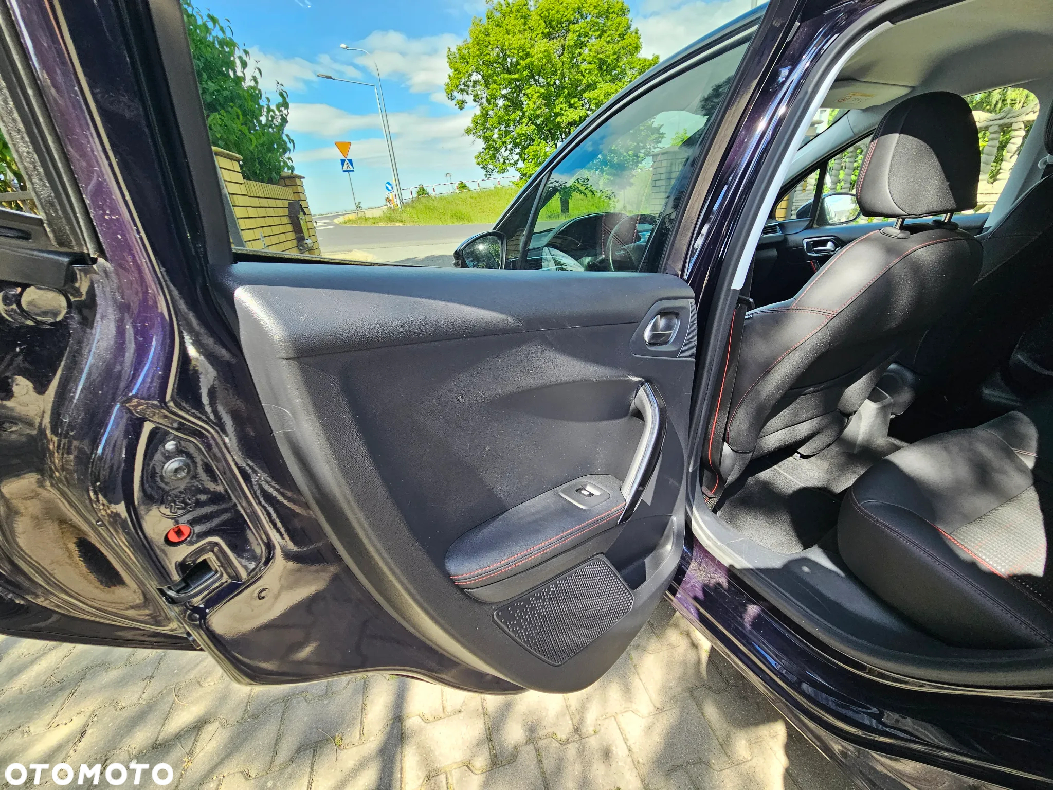 Peugeot 208 Blue-HDi 100 Stop&Start Allure - 23