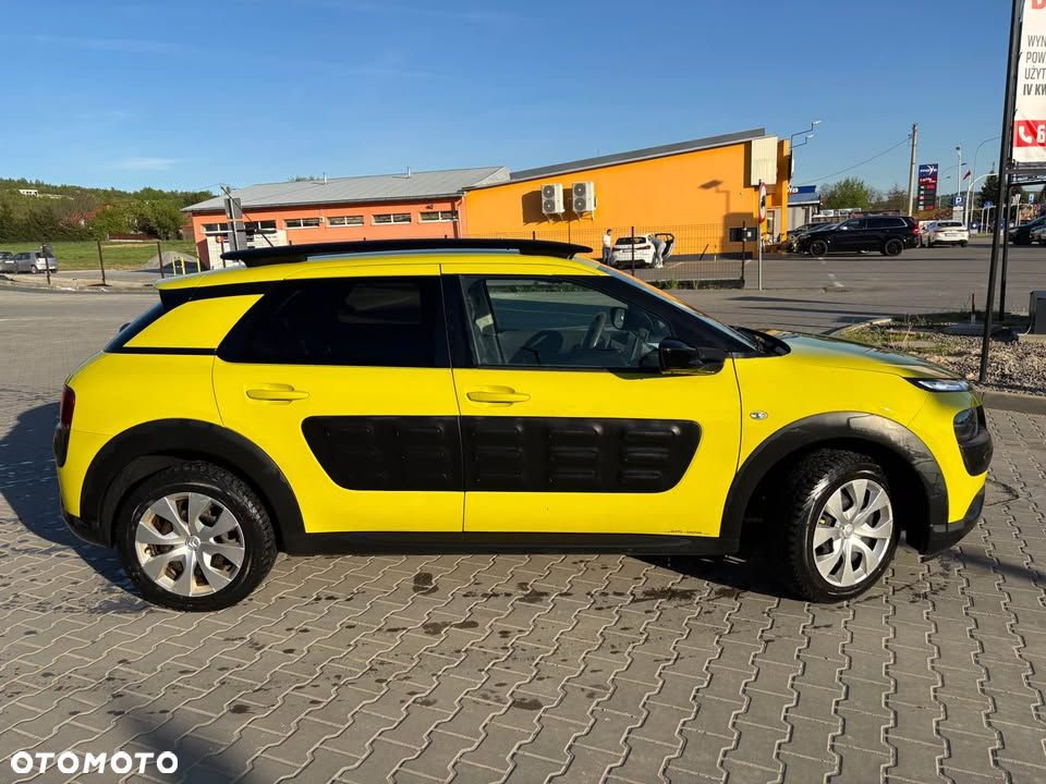 Citroën C4 Cactus 1.2 PureTech Shine S&S - 4
