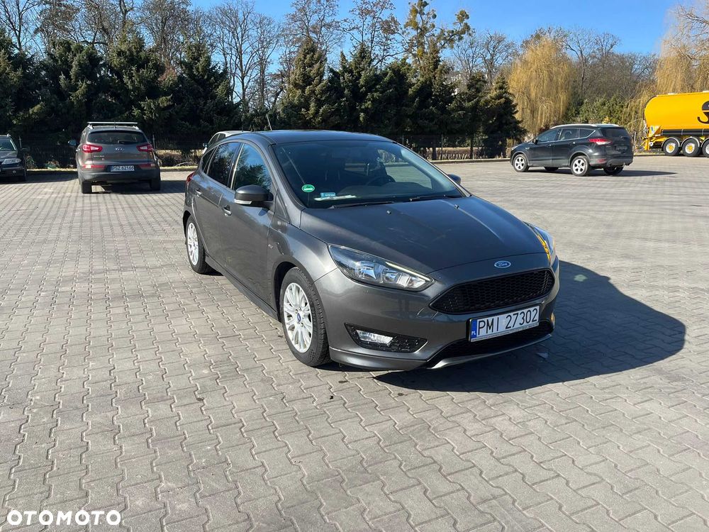 Ford Focus - 1